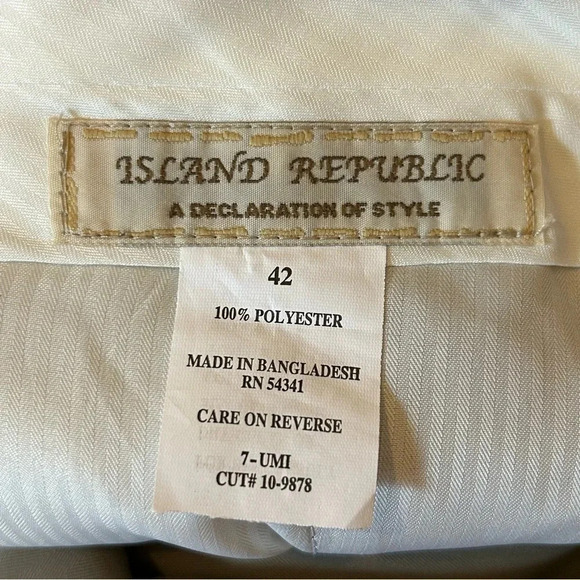 Island Republic Mens Size 42 Dark Tan Khaki Cargo Shorts Pockets Fly Front - Picture 3 of 12